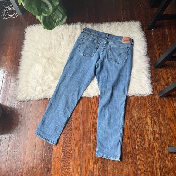 LEVI’S Jeans Light Wash - Picture 4 of 8